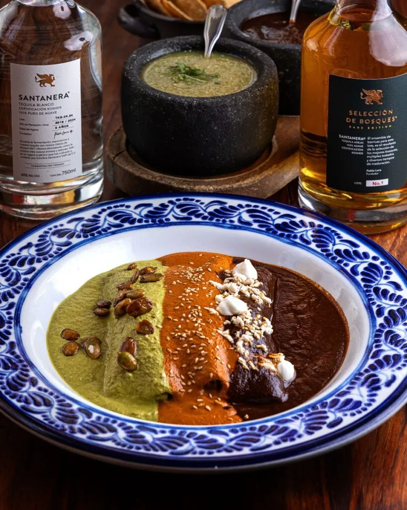Los Tres Gallos — photo 7