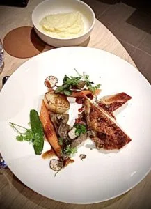 Les 7 — food