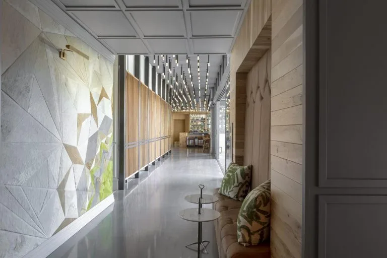Oak + Violet Restaurant — photo 11