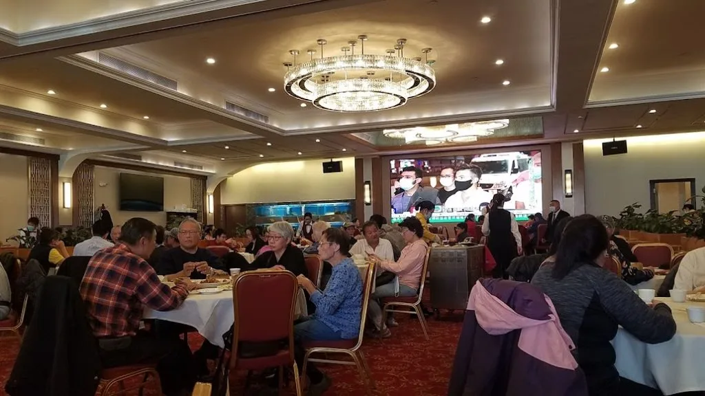 East Harbor Seafood Palace — atmosphere