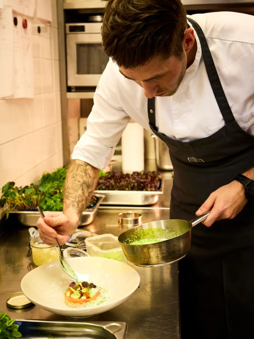 Küppersmühle Restaurant — kitchen