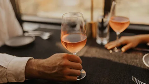 Horizons Modern Kitchen + Wine Bar — kitchen