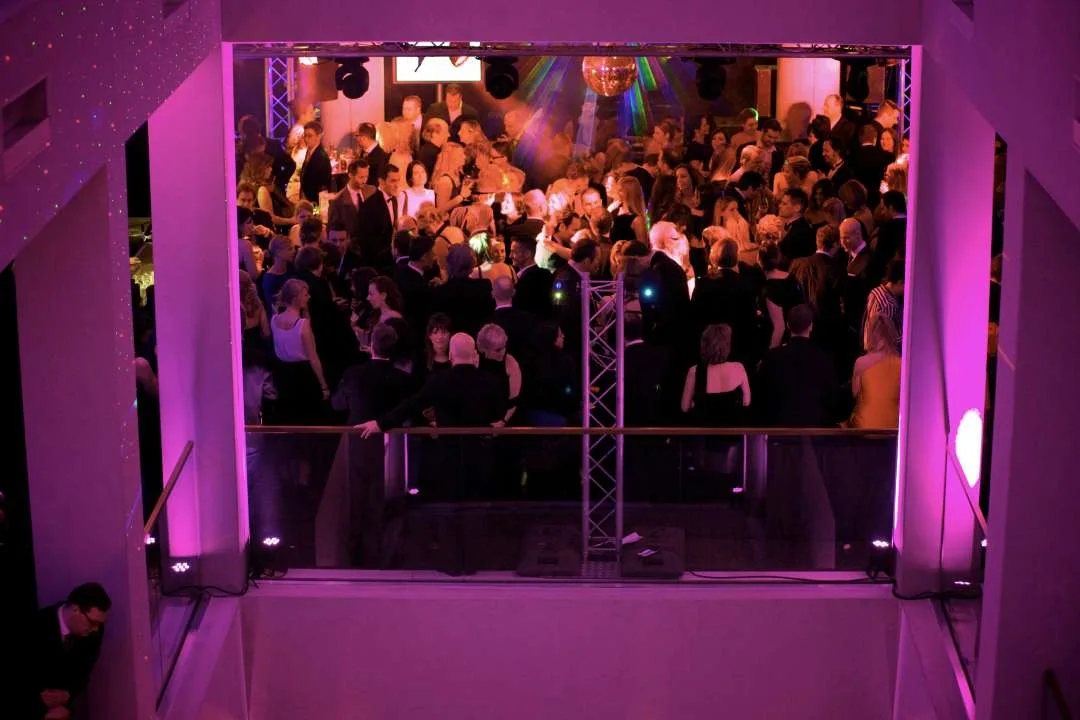 Skyline Bar 20up — atmosphere