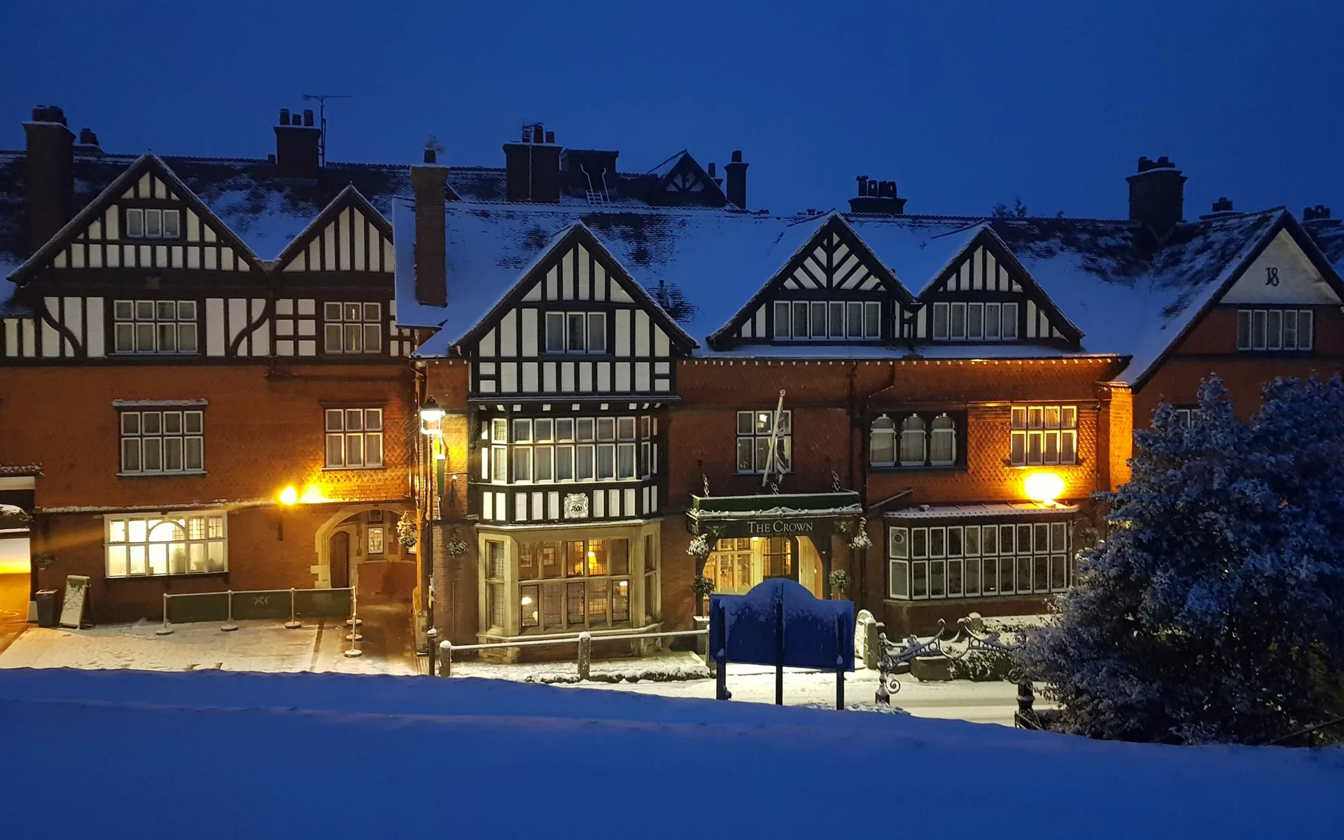 The Crown Manor House Hotel — photo 27