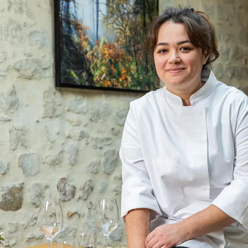 Les Coqs — kitchen