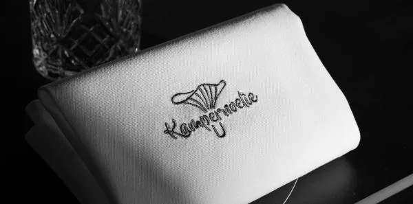 Kampernoelie — atmosphere