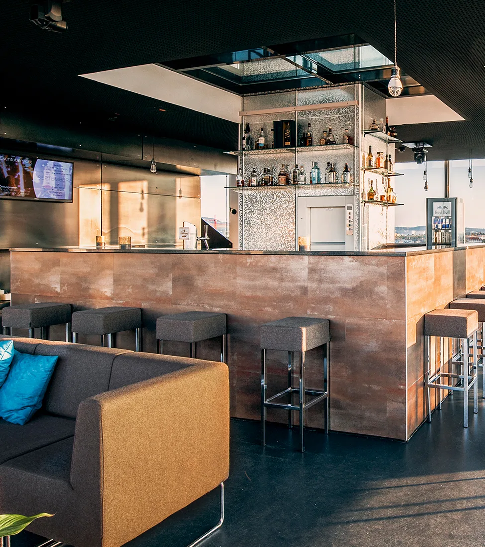 Club Kaiser Skybar — photo 108