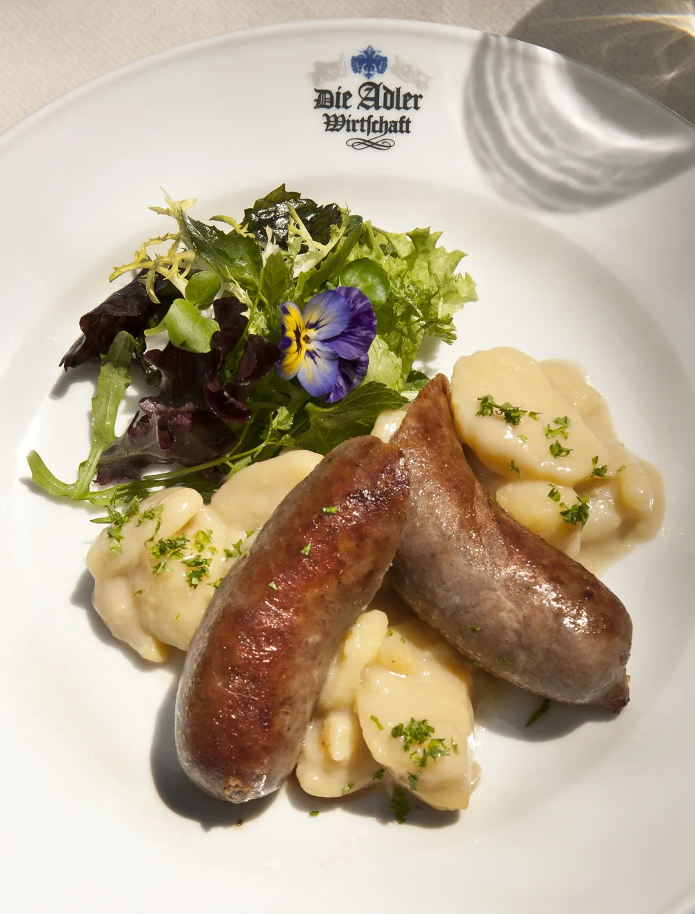 Adler Wirtschaft — food