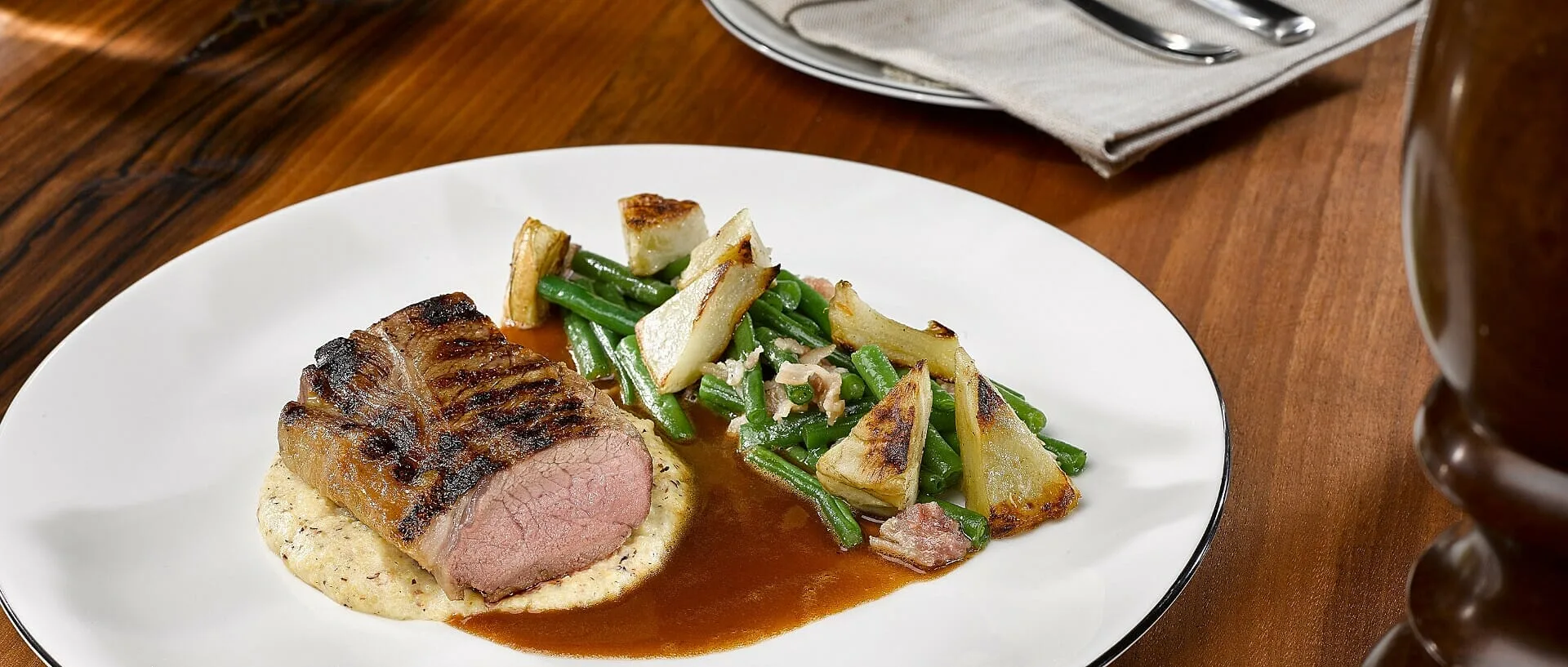 Villa Rothschild Grill & Health — food