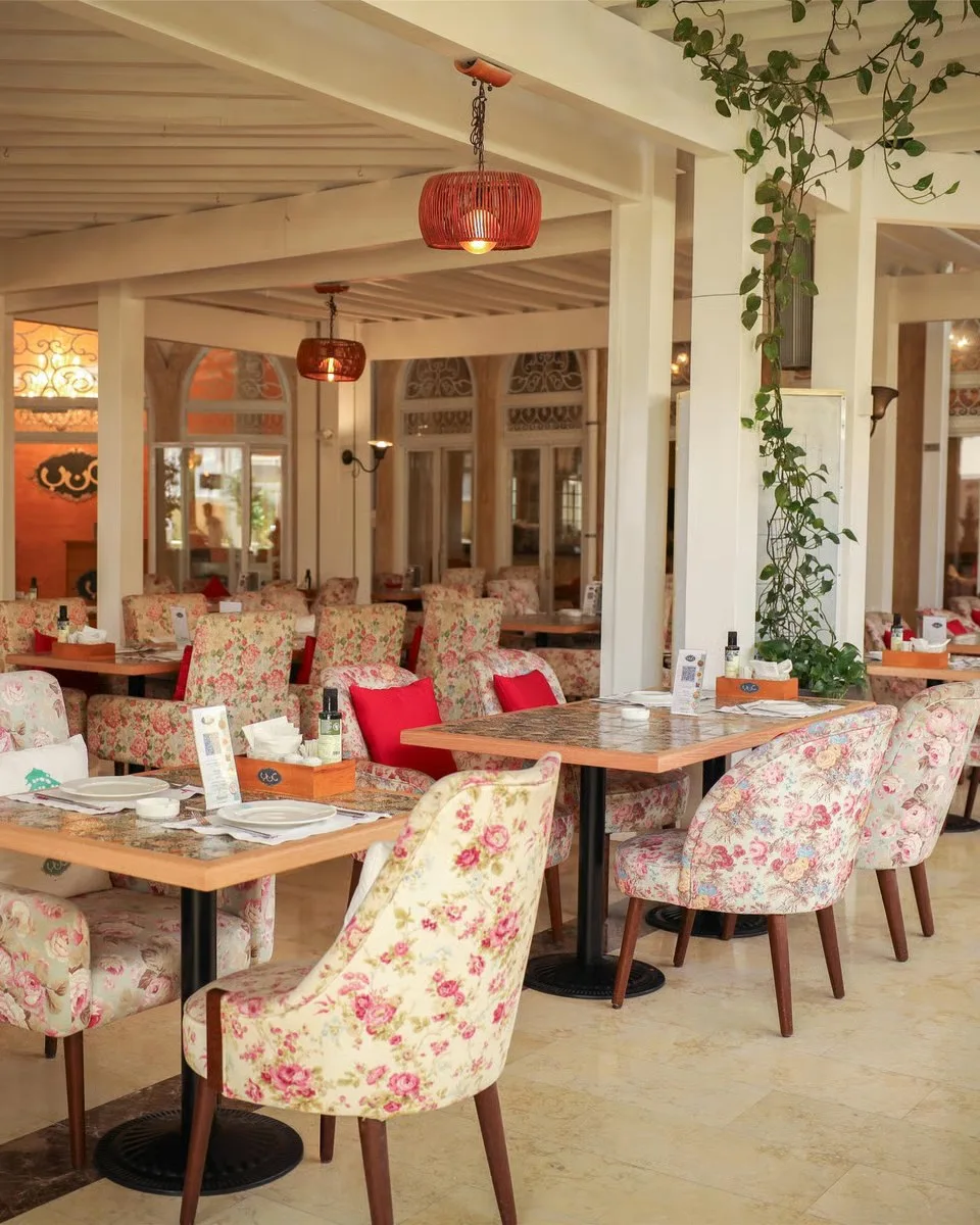 Enab Beirut - Kempinski Al Othman Hotel Al Khobar — atmosphere