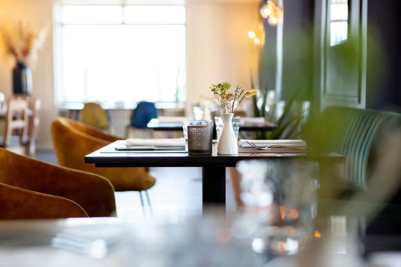 Le Restaurant des Isles — atmosphere