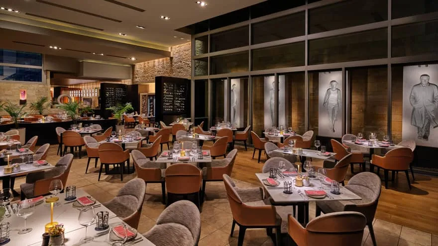 Quattro Restaurant and Bar — photo 8
