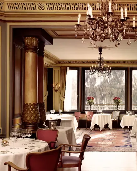 Le Restaurant — atmosphere