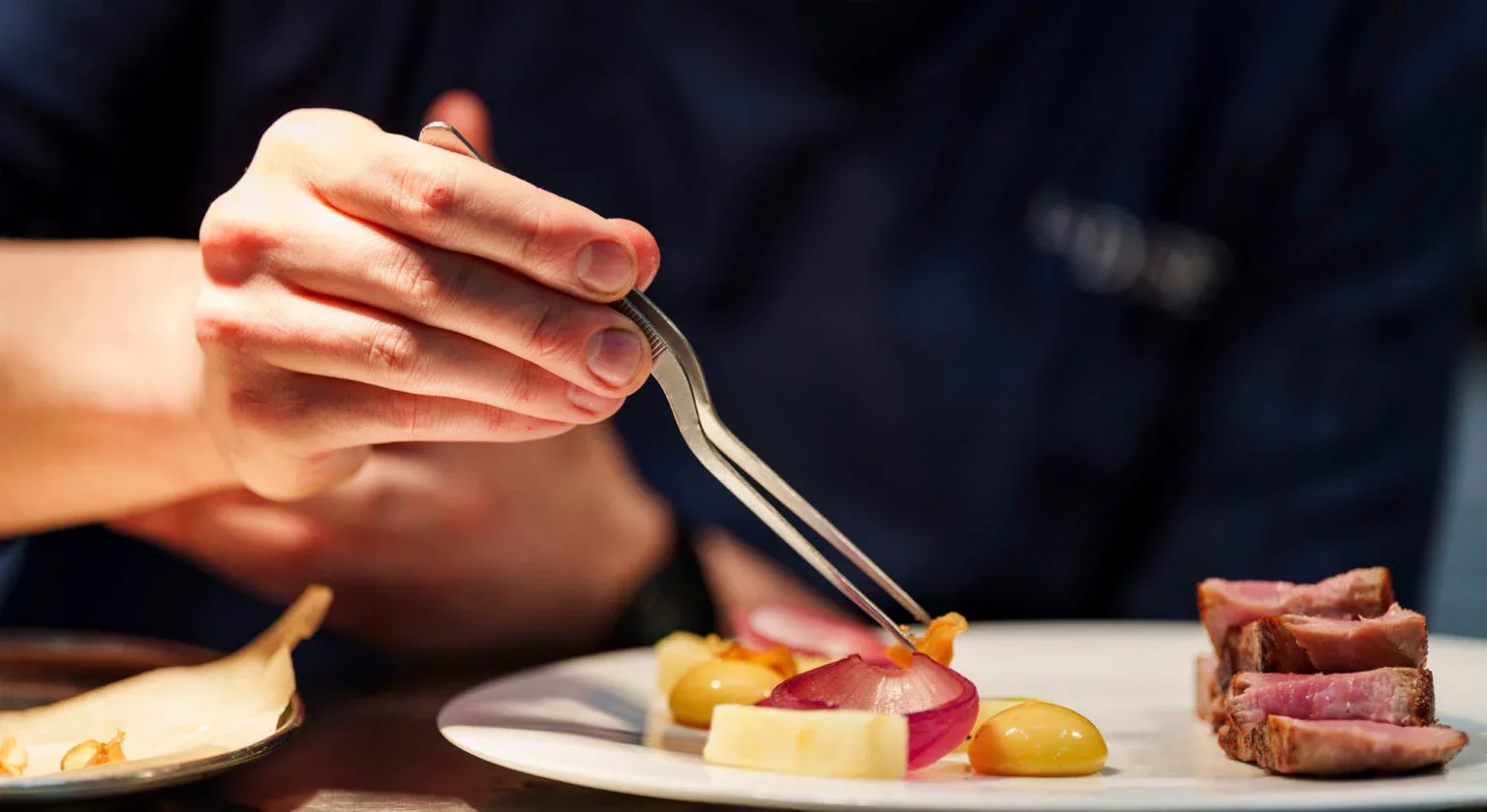 La Dispensa — kitchen