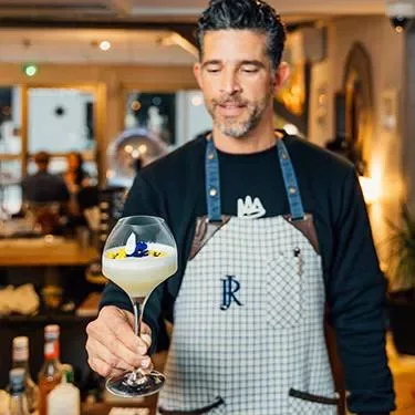 JR Bistronomie — kitchen