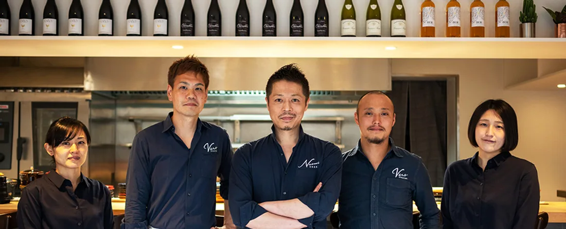 Le 703 — kitchen
