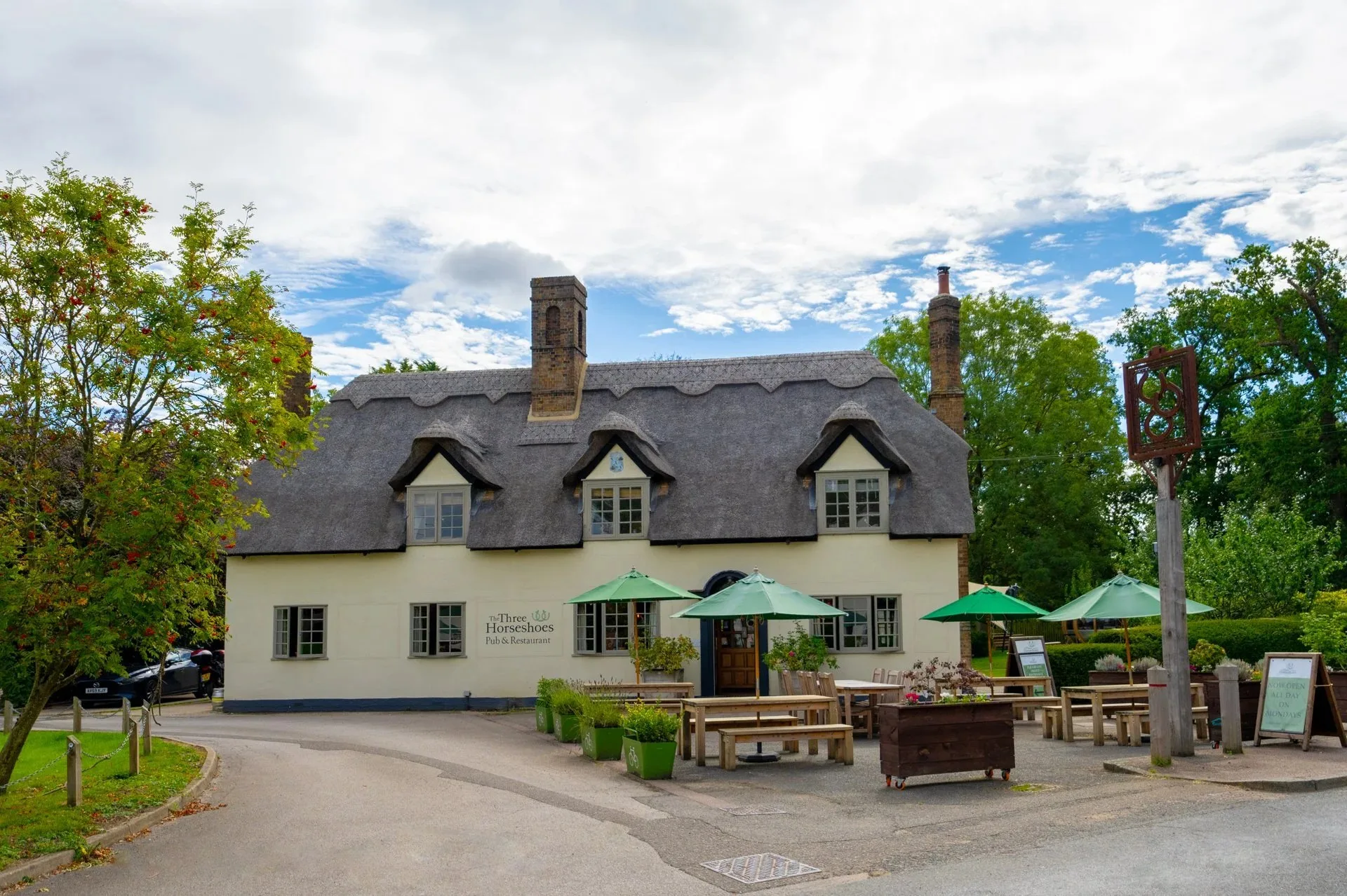 The Three Horseshoes — photo 35