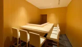 Sushi Ryujiro, Tokyo