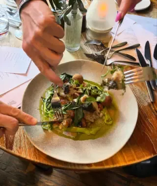 The Three Oaks — kitchen