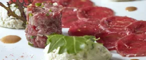 Mont-Rouge — food