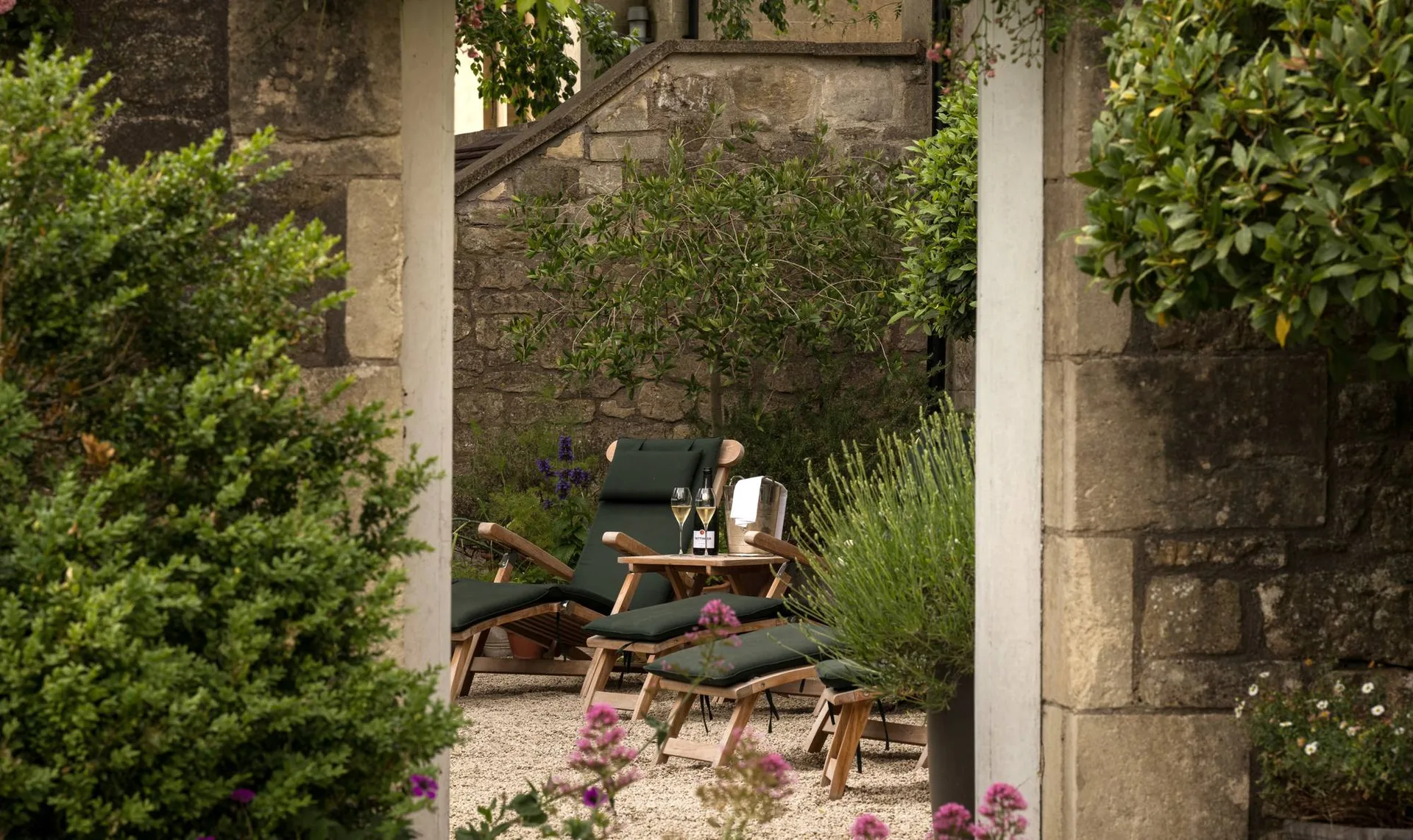 Montagu's Mews — photo 45