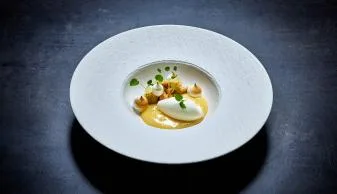 am kai | restaurnt. seafood. drinks. elbblick — photo 20