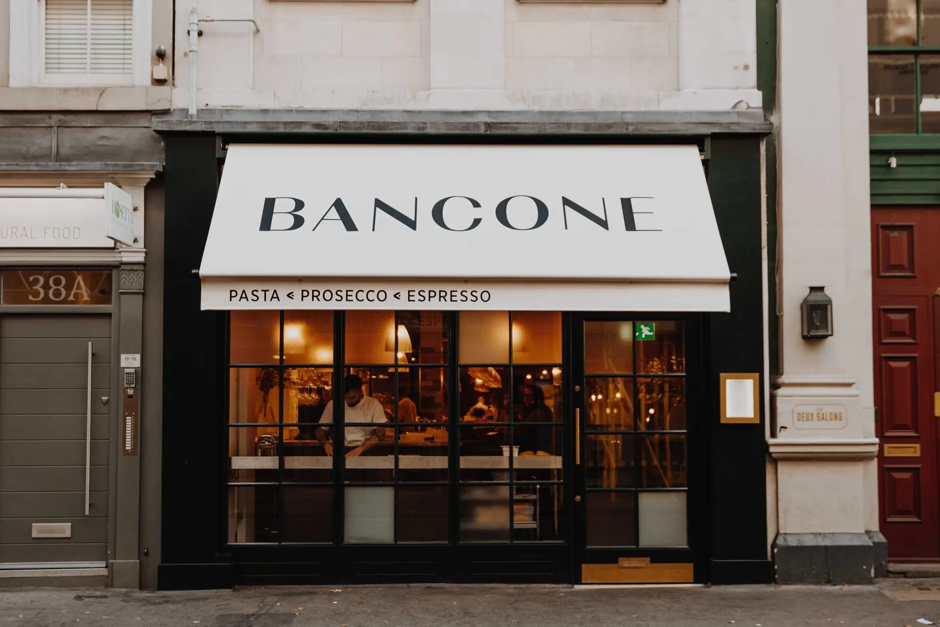 Bancone Golden Square — photo 16