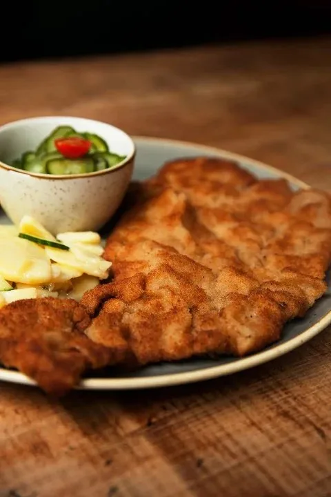 Schnitzelei Charlottenburg — food