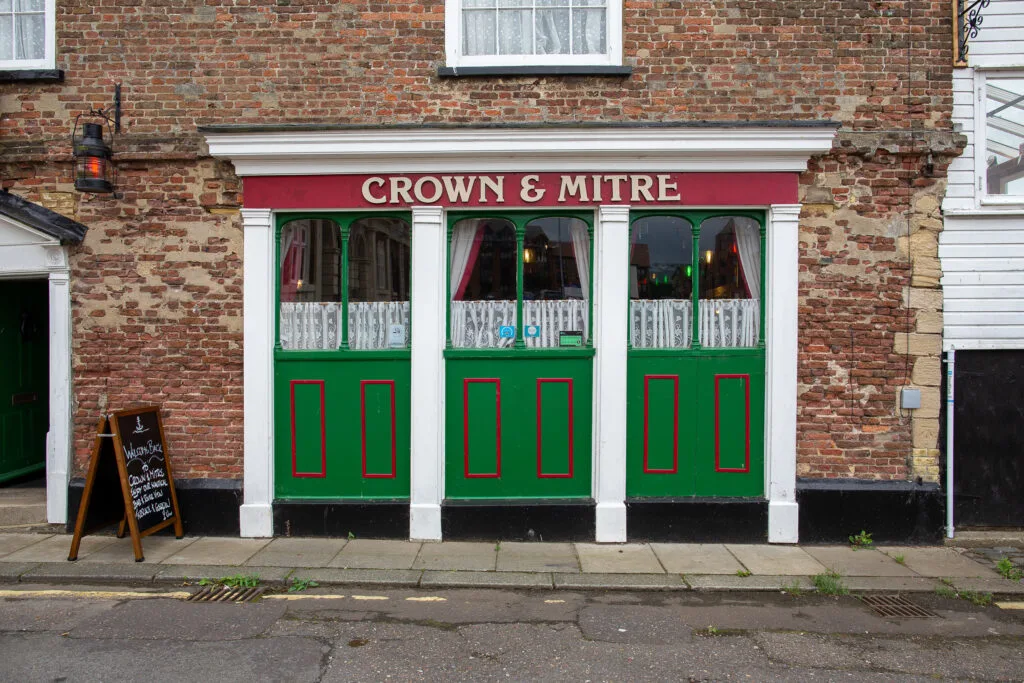 Crown & Mitre — photo 75