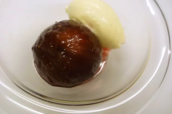 Les Deux Canailles — food