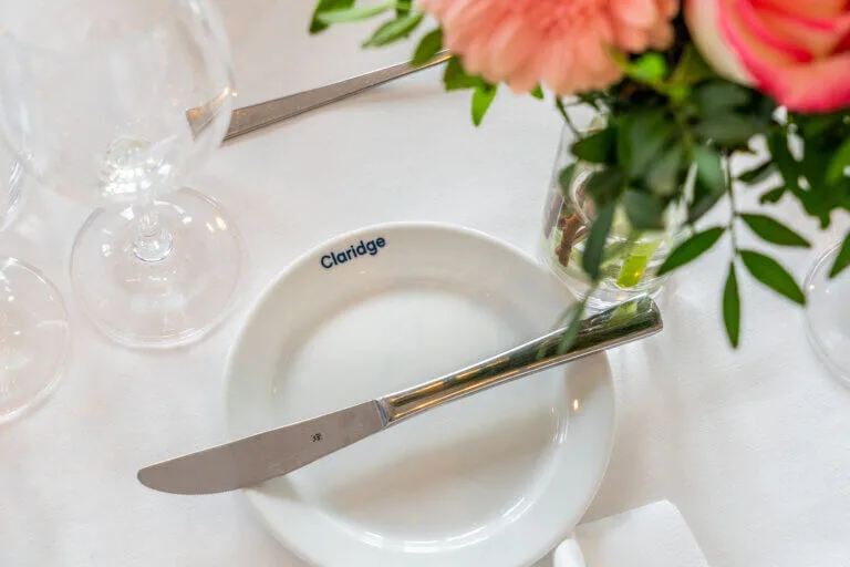 Le Claridge — atmosphere