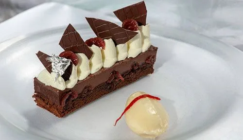 Le Balcon — food