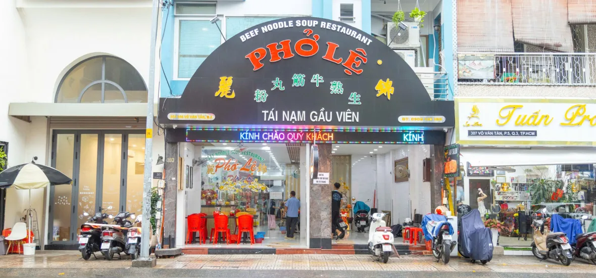 Phở Lệ (District 5) — atmosphere