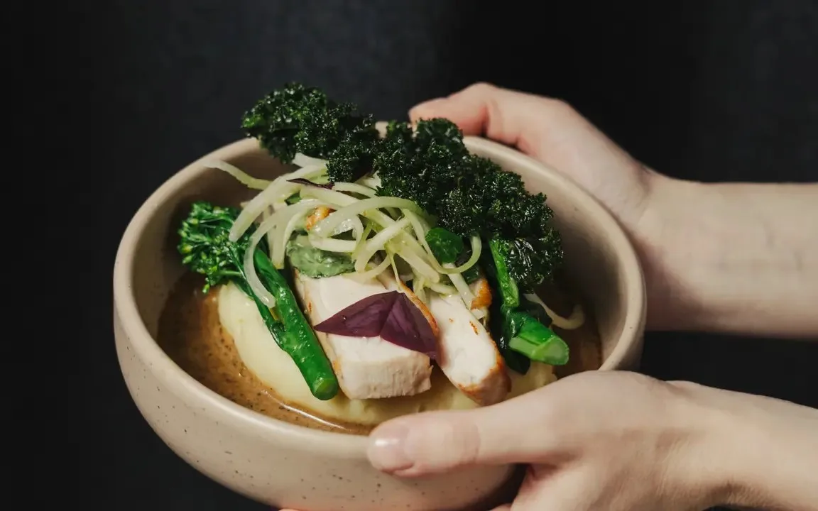 Halicka Eatery & Bar — food