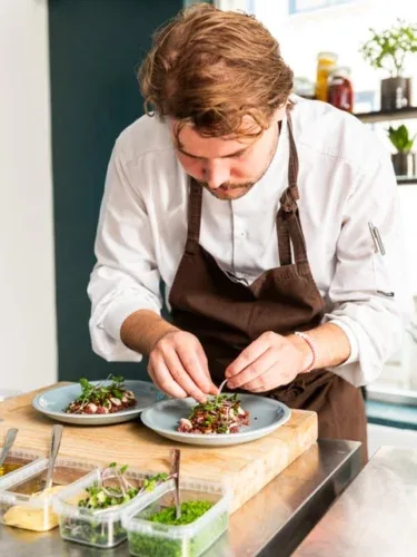 To Rom og Kjøkken — kitchen