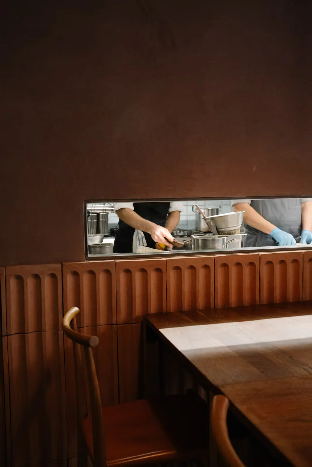 28 Posti — atmosphere