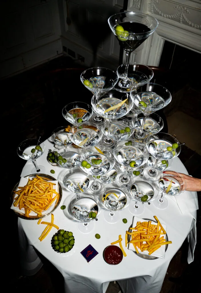 One Club Row — photo 8