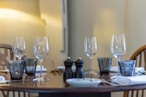 Parva Farmhouse — atmosphere