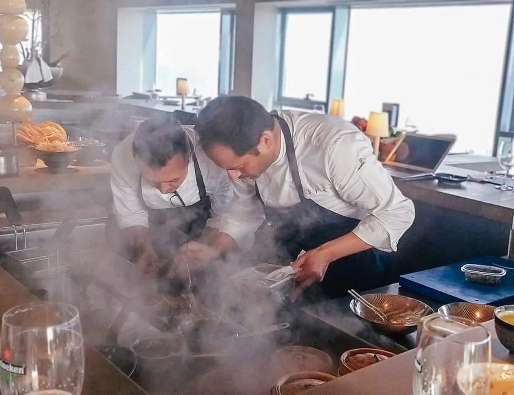 Mombo — kitchen